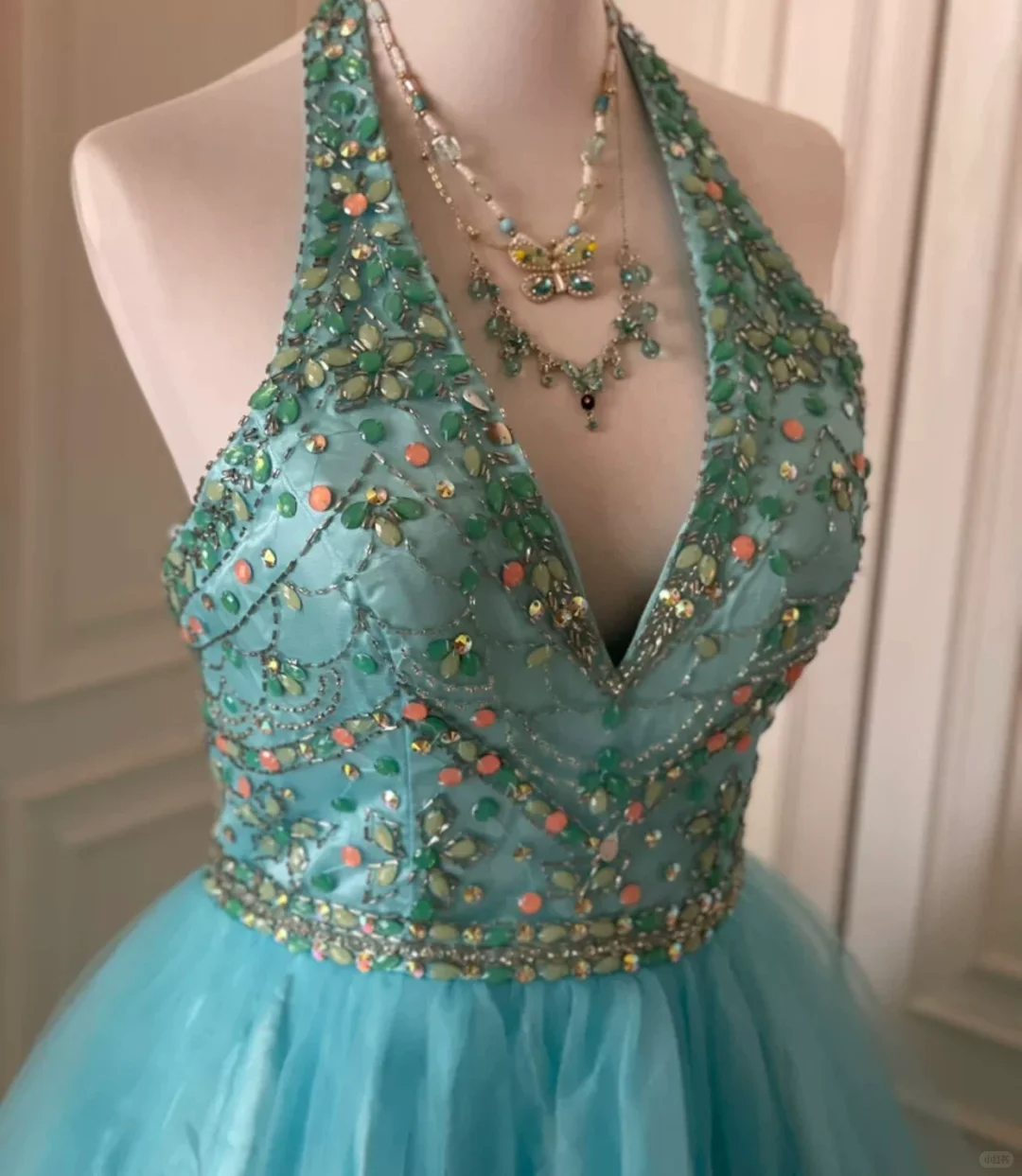 Gorgeous Halter Tulle Beaded Short Birthday Outfits Blue A Line Homecoming Dress Y9054