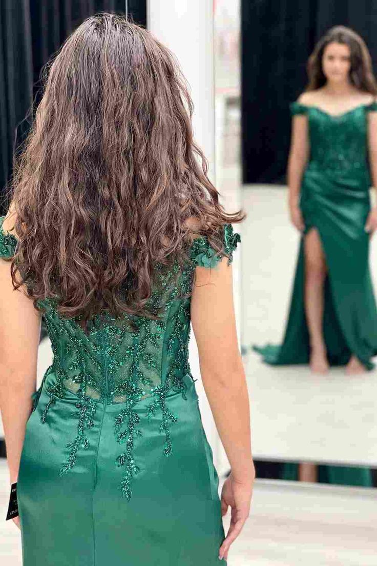 Green Mermaid Off-Shoulder Applique Pleated Satin Long Prom Dress with Slit Y5813