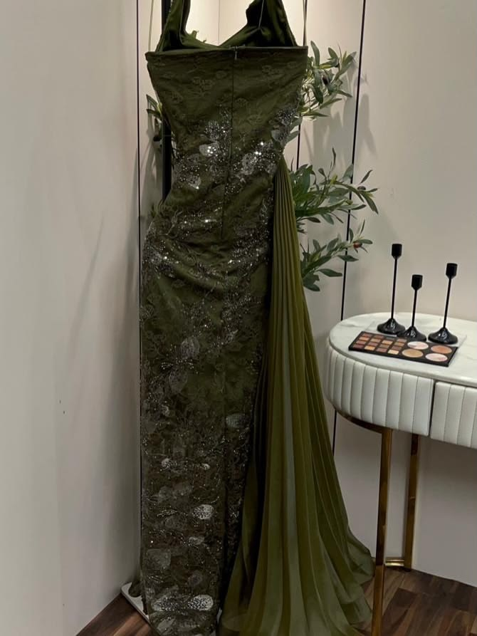 Vintage Olive Green Lace Sequin Beaded Sheath Long Party Dress Halter Birthday Prom Gowns SP2275