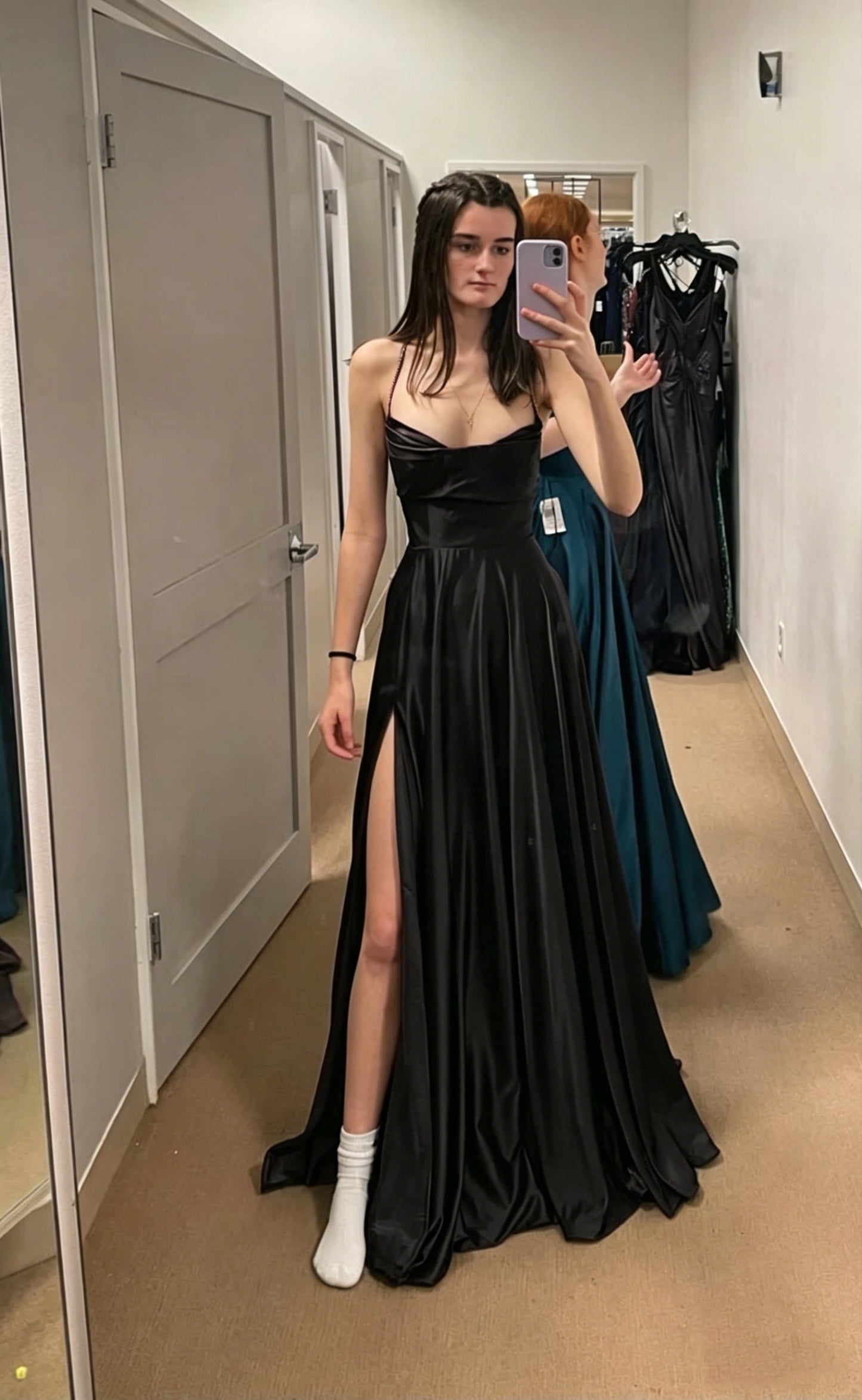 Burgundy A-line Floor-Length Satin Solid Color Prom Dresses Backless Sleeveless Elegant Senior Prom Dress Y4388