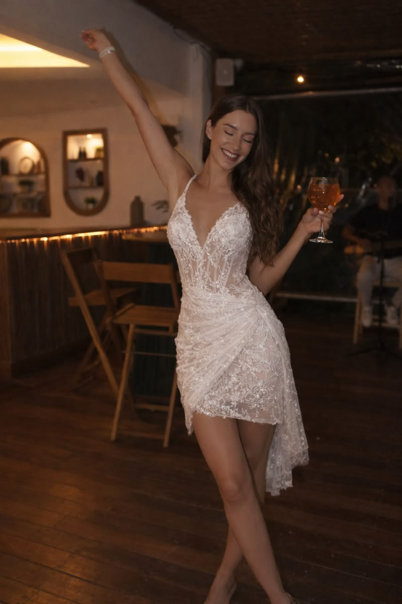 Elegant Spaghetti Straps White V Neck Tulle Sheath Short Homecoming Dress Birthday Outfits SP3553