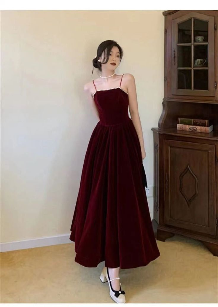 Burgundy Beaded Velvet Prom Dress Spaghetti Strap Mid Long Evening Dress Y4631