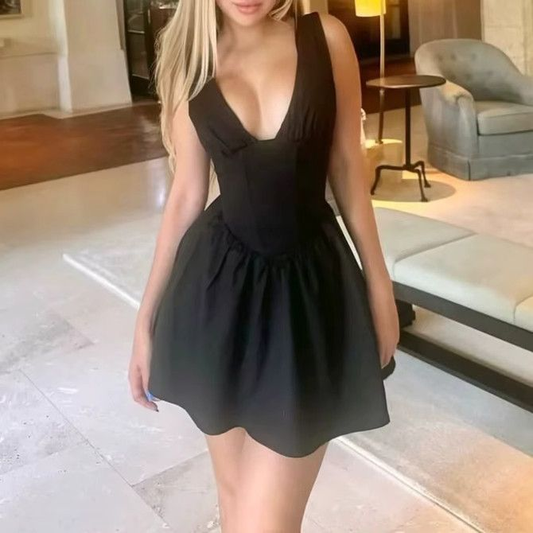 Simple Deep V A Line Homecoming Dress Black Birthday Outfits  Y9020