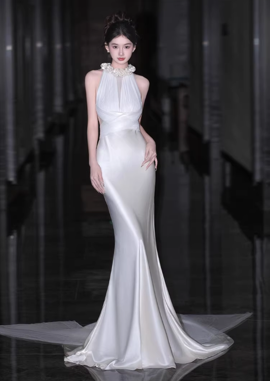 Charming Halter 3D Flowers Sleeveless White Satin Mermaid Long Wedding Dress Formal Bridal Dress SP2019