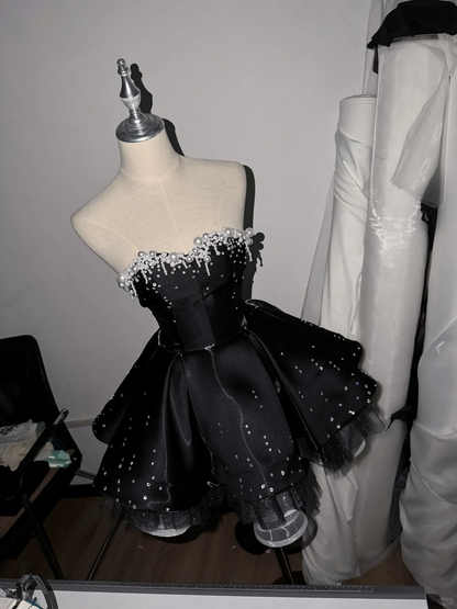 Pretty Sweetheart Neck Satin Beaded Short Homecoming Dress Black Short Birthday Dress SP4221