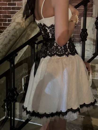 Elegant White Satin Lace Short Homecoming Dress Spaghetti Straps Short Prom Gown SP3701