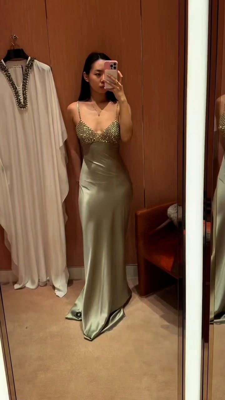 Fashion Spaghetti Straps Satin Beaded Mermaid Long Evening Dress Green Long Wedding Guest Dress SP3937