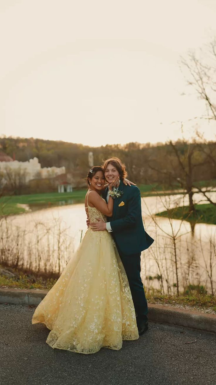 Stunning Yellow A-line Tulle Lace Prom Dress,18th Birthday Dress Y5417