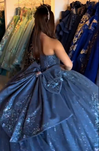 Elegant Sweetheart Neck Tulle Sequin Beaded Sweet 16 Dress Navy Blue Quinceanera Dress SP4297