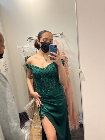 Green Mermaid Off-Shoulder Applique Pleated Satin Long Prom Dress with Slit Y5813