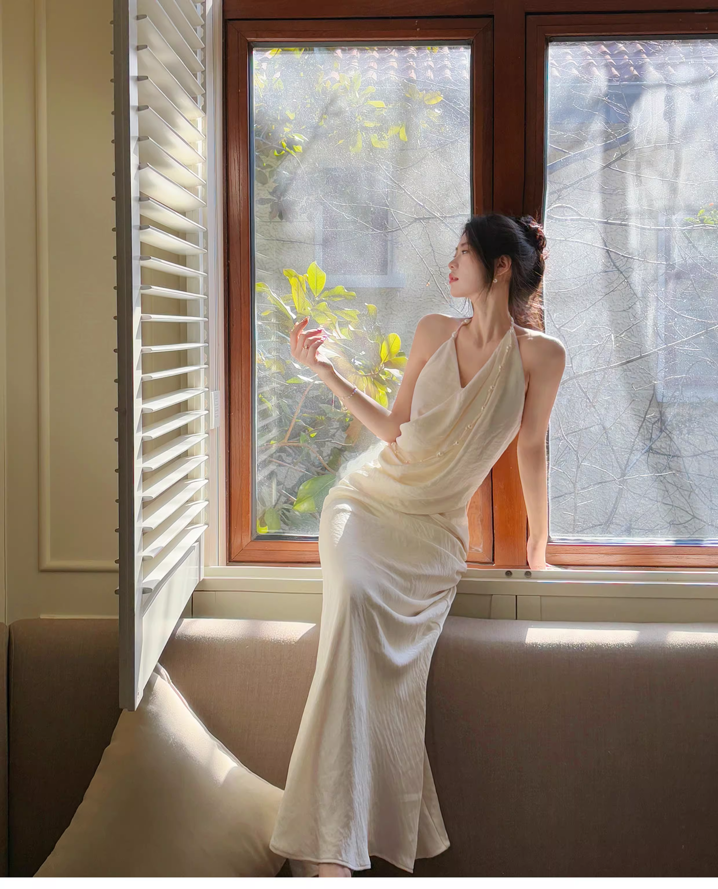 Stylish Halter V Neck Light Champagne Satin Mermaid Prom Dress Formal Birthday Party Gown SP1997