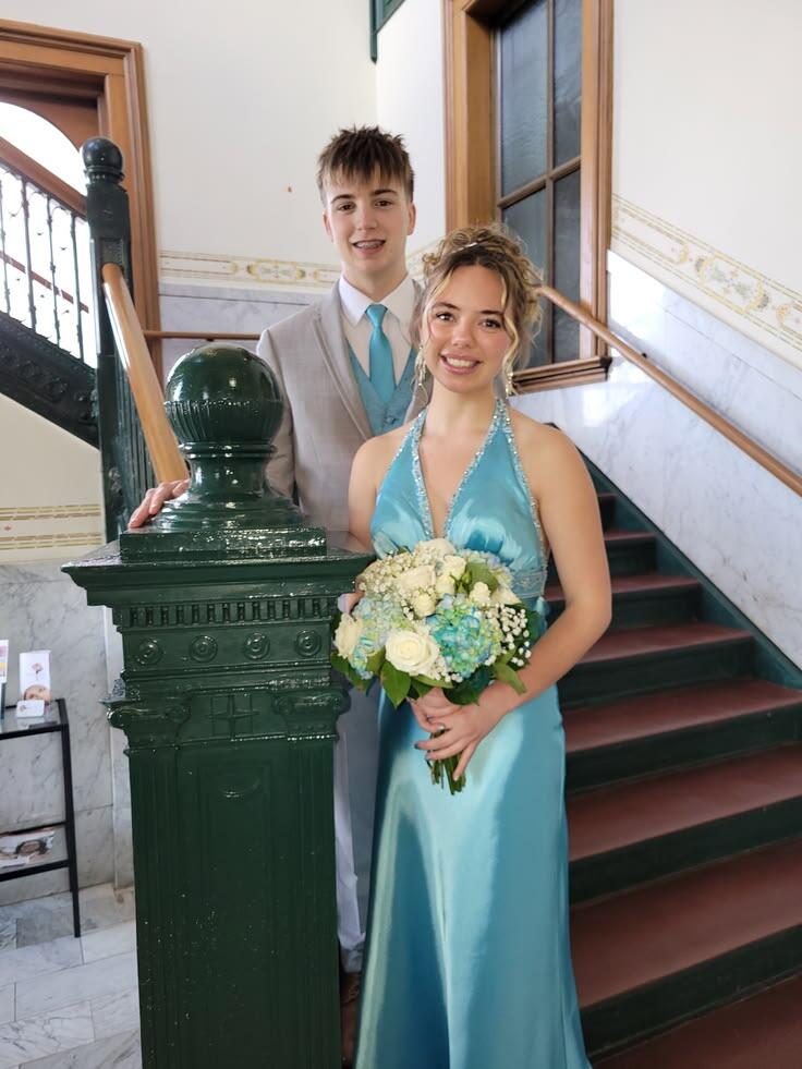 Elegant Halter V Neck Satin Beaded Long Prom Dress Blue Long Party Gown SP3757