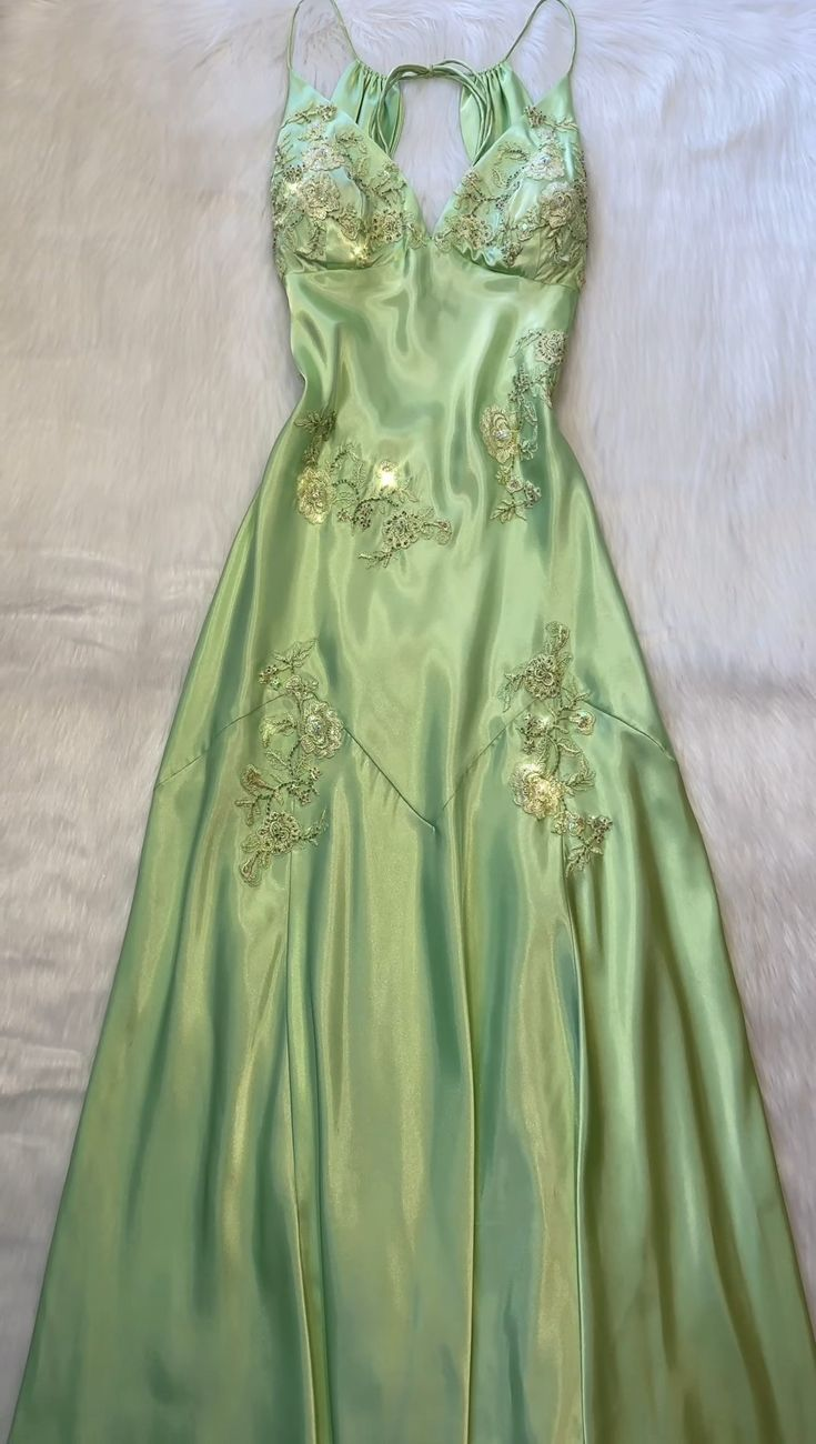 Fashion Mint Green Spaghetti Straps Lace Beaded Prom Dress Evening Party Gown Y7530