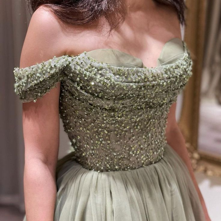 Beautiful Long Green A-line Off-the-shoulder Sequined Beading Prom Dress Y5841