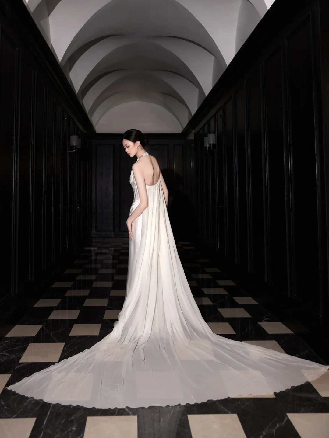 Classy White Satin Chiffon Mermaid Strapless Long Wedding Dress Y8591