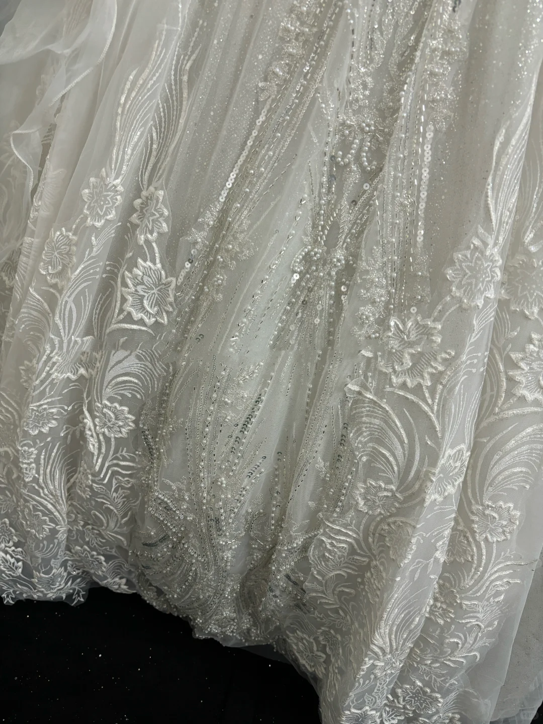 Sparkly Off The Shoulder White Tulle Lace Beaded Long Wedding Dress Bridal Gowns SP2216