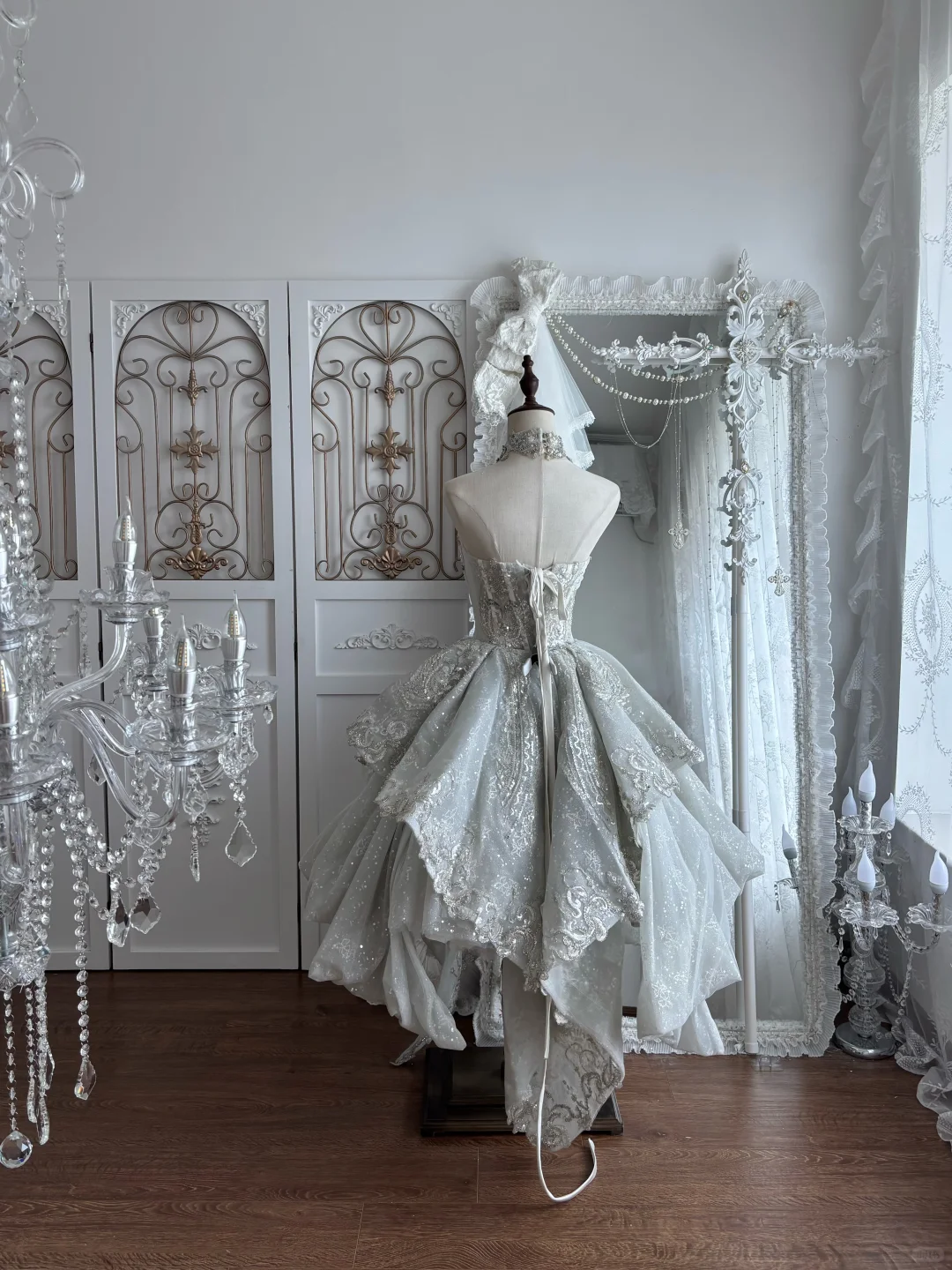 Pretty Halter Tulle Sequin Beaded Short 19th Birthday Outfits Silver Short Homecoming Dress SP3808