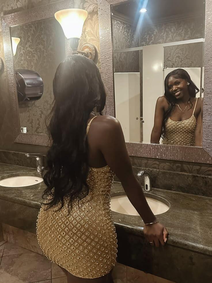 Gorgeous Sequin Beaded Sheath Short Birthday Dress Gold Short Graduation Homecoming Dress SP3901