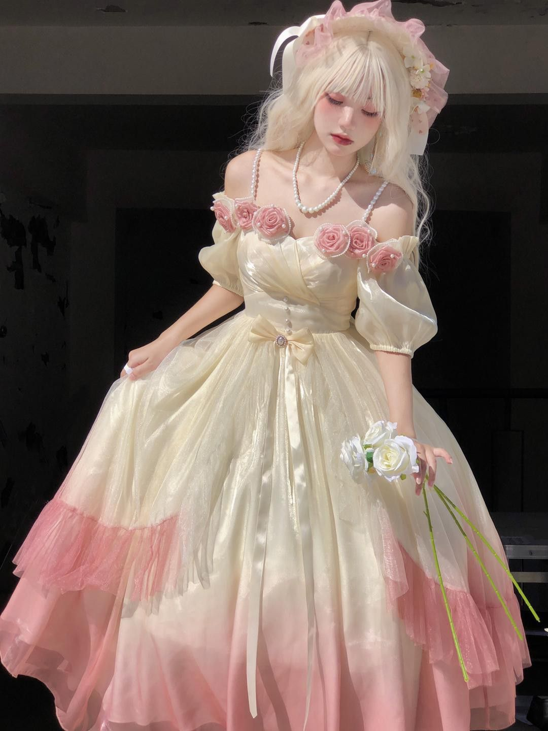 Roses Flowers Masquerade Prom Dress Champagne Pink Gradient Floral Wedding Dress Vintage Princess Dress with Pearls Y2401