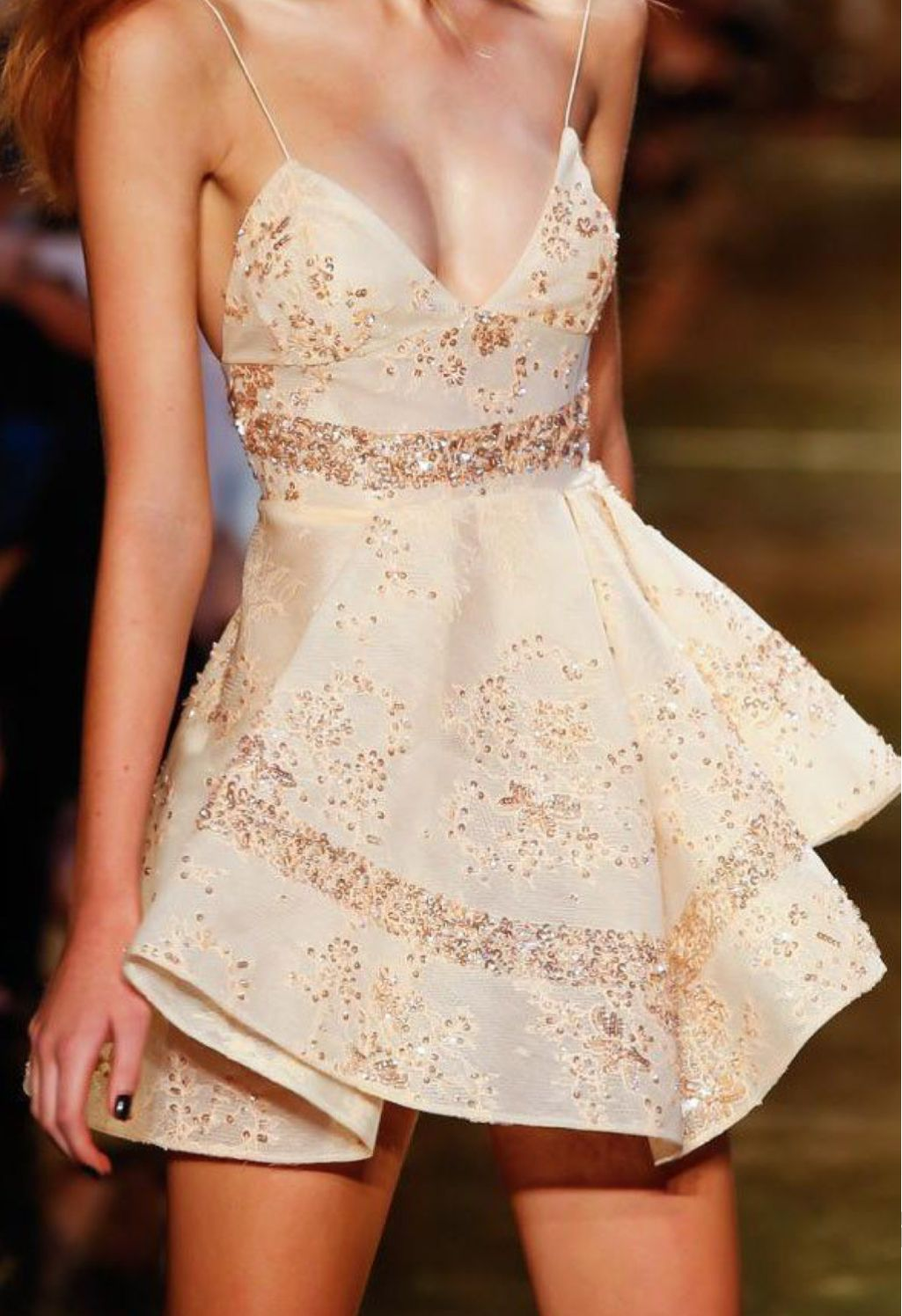 Classy Spaghetti Straps V Neck Sequin  Beaded A Line Cocktail Dress Short 6th Grade Homecoming Dress Y9277