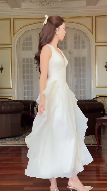 Charming White V Neck Chiffon A Line Formal  Long Evening Dress Guest Dress SP255