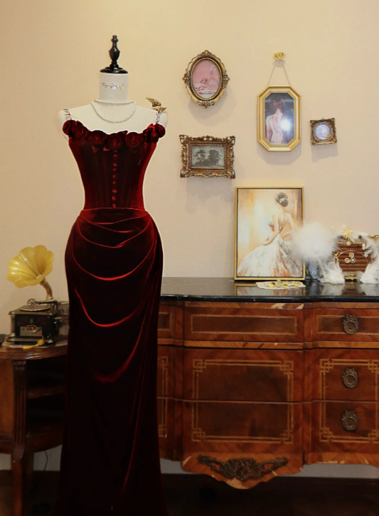 Pretty Spaghetti Straps Burgundy Velvet Mermaid Long Party Dress Birthday Prom Gown With Florals SP1882