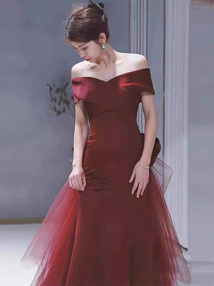 Mermaid Off Shoulder Evening Dress with Bow Burgundy Prom Dress Y7181