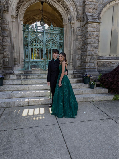 A Line V Neck Green Lace Long Prom Dresses, Green Lace Formal Dresses, Green Evening Dresses Y4079