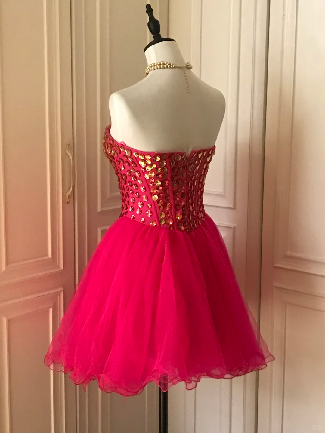 Charming Sweetheart Neck Red tulle Beaded Cocktail Dress Short Homecoming Dress Y9055