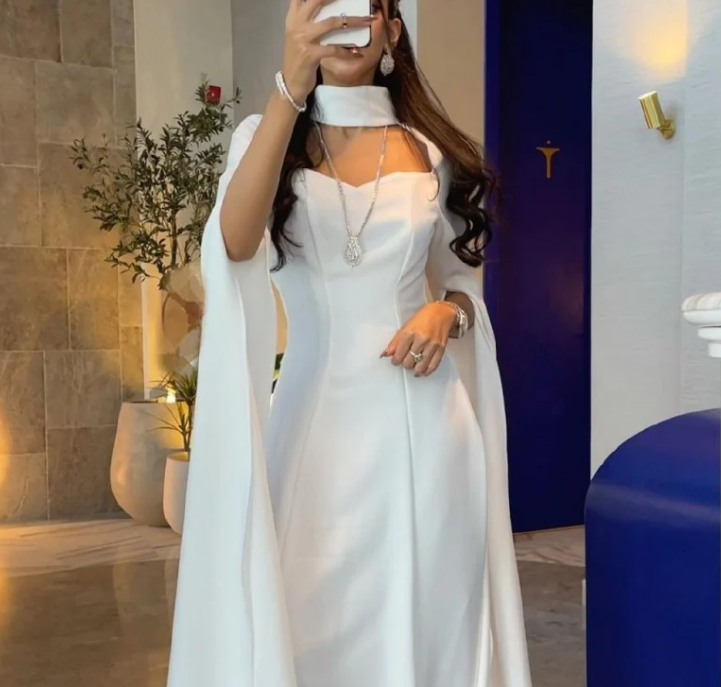 Elegant High Neck Sweetheart Neckline Floor Length Black Crepe Long Evening Dress  Y4853