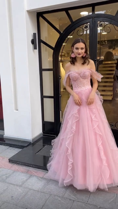 Elegant Off The Shoulder Tulle Ruffles Beaded Pink Long Party Dress Prom Gowns SP4275