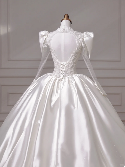 Gorgeous White Satin Lace Appliques Long Wedding Dress Y8607