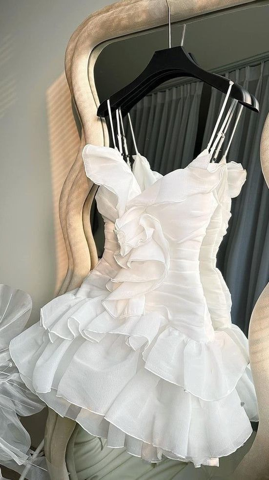 Classy White Spaghetti Straps Chiffon Ruffle Short Birthday Outfits Homecoming Dress SP107