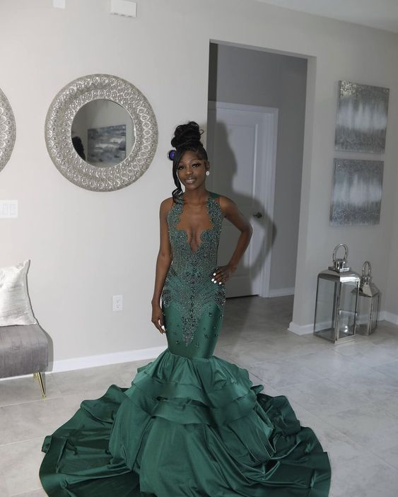 Stunning and Elegant Princess Party Wear Gown Green Prom Dresses Y6673