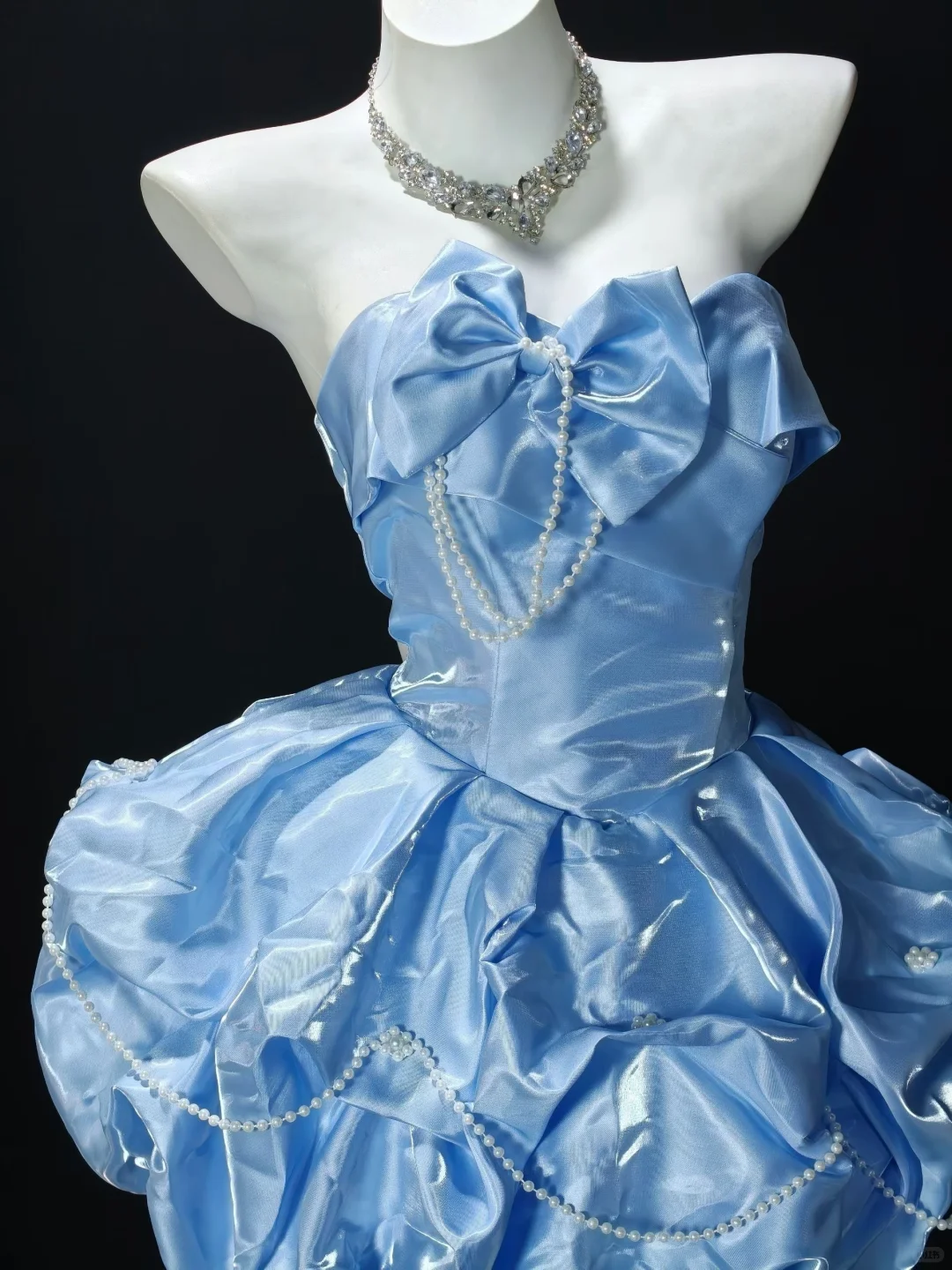 Pretty Blue Strapless Satin Pleated A Line Short 9th Grade Homecoming Dress,Mini 16th Birthday Outfits SP3166