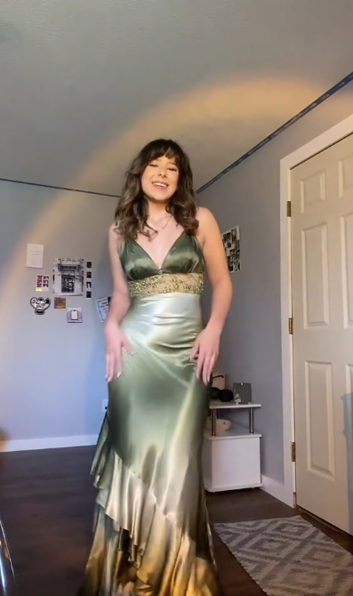 Vintage Green V Neck Satin Beaded Mermaid Prom Dress Long Evening Gown SP232