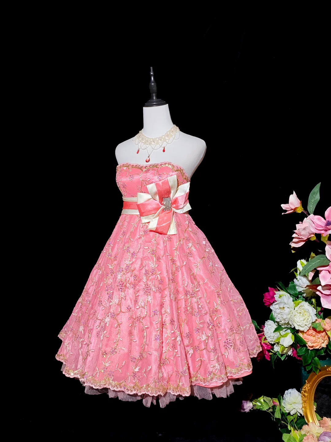 Gorgeous Pink Strapless Satin Tulle Embroidered A Line Short Homecoming Dress Birthday Outfits SP2710