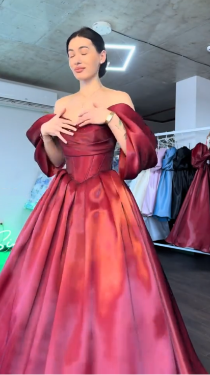 Elegant Burgundy Ball Gown Off The Shoulder Satin Beaded Long Party Dress Prom Gowns SP2145