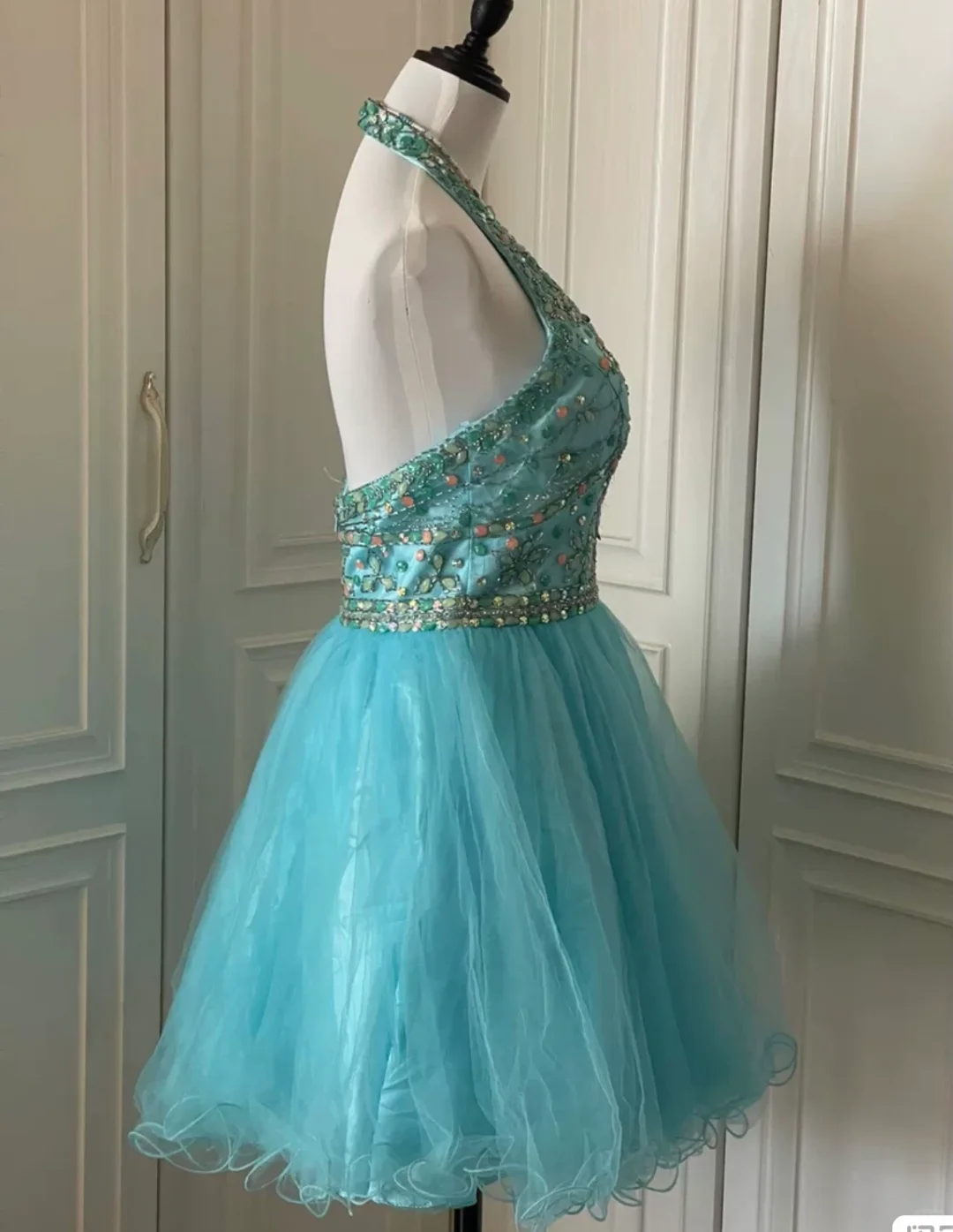 Gorgeous Halter Tulle Beaded Short Birthday Outfits Blue A Line Homecoming Dress  Y9054