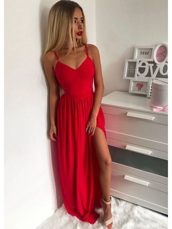 Red Spaghetti Straps Evening Dress With Side Slit Y432