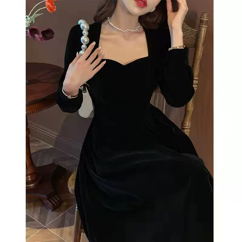 Vintage Black Velvet Prom Dress With Long Sleeves,New Years Party Dress Y1168